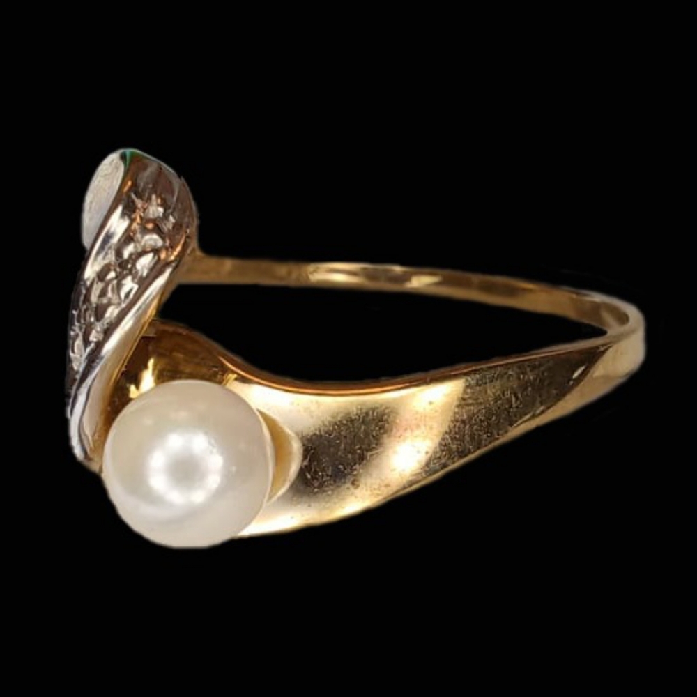 Diamond pearl yellow gold ring new